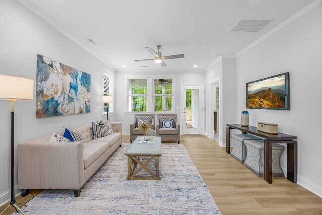 Building Photo - Washam Potts Townhomes