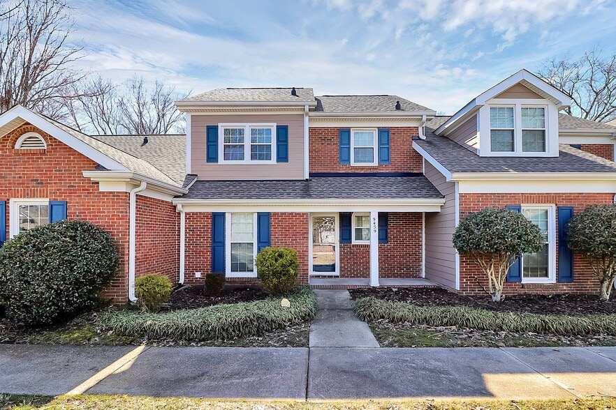 Building Photo - 9459 Kings Falls Dr