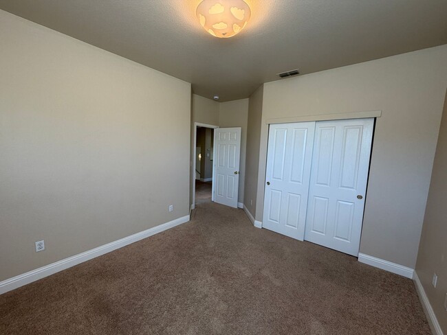 Building Photo - Large Home on Corner Lot