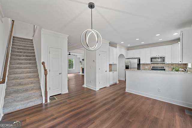 Building Photo - 3729 Inglewood Way