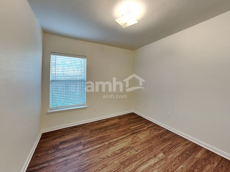 Building Photo - 537 Misty Mountain Dr
