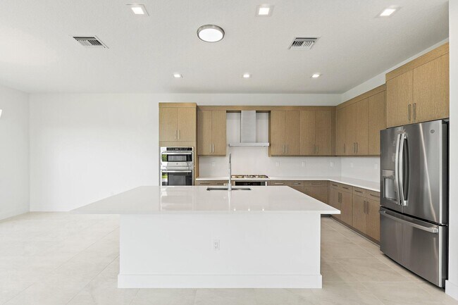 Building Photo - 13182 Feathering Wy
