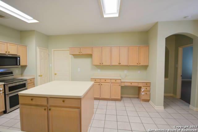 Building Photo - 119 BAYTHORNE-