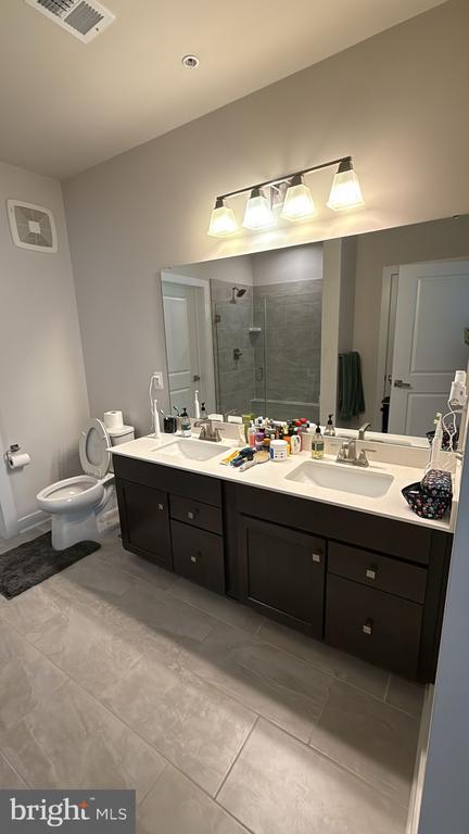 Building Photo - 46294 Mount Milstead Ter