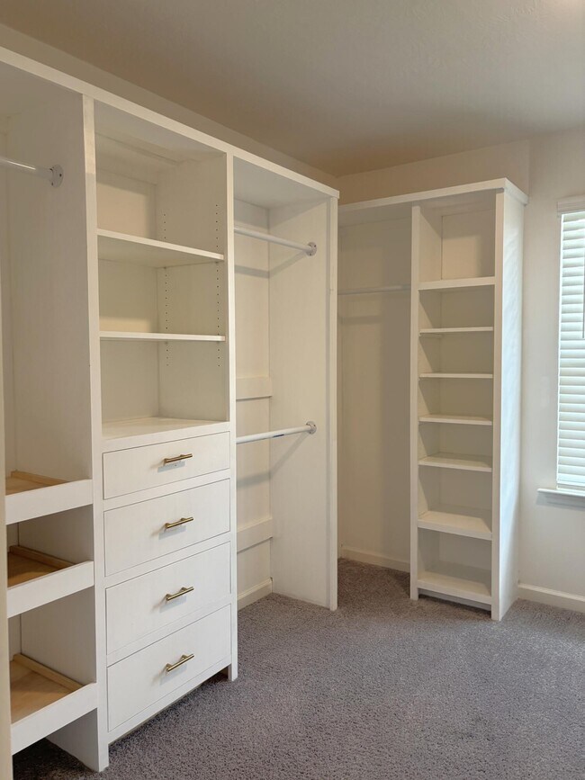 Building Photo - 5277 Copse Dr