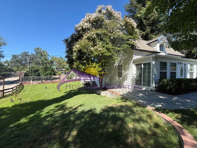 Building Photo - Bright 2 Bed 2 Bath 1,251 Sqft. Fair Oaks Home