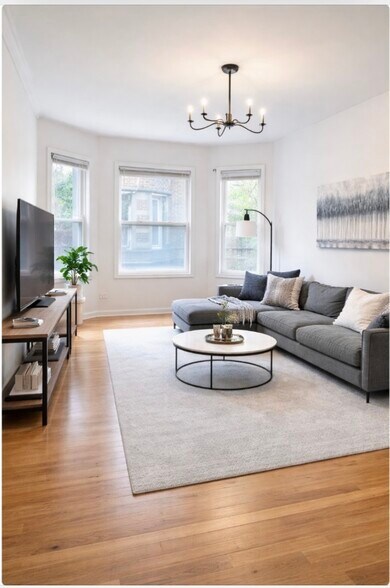 Building Photo - 1622 W Farwell Ave