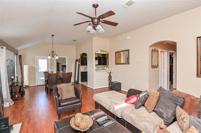 Building Photo - 18446 S Wimbledon Dr