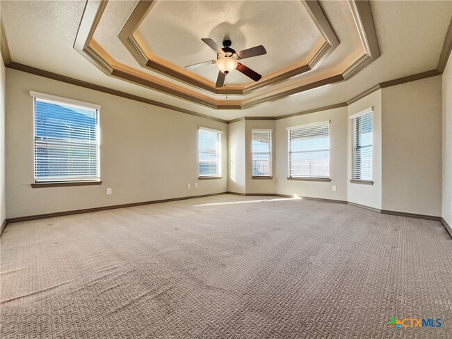 Building Photo - 2707 Ancestor Dr