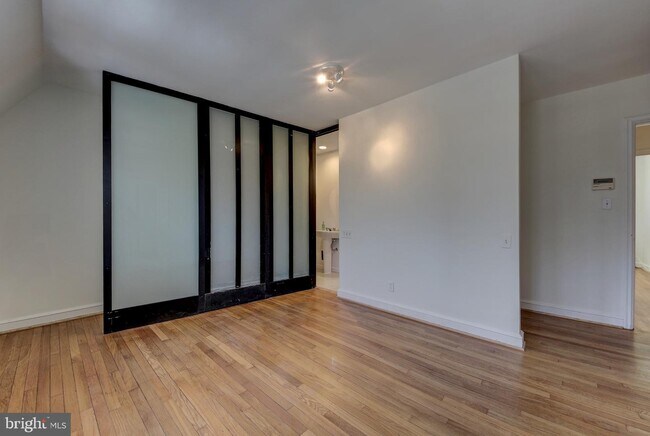 Building Photo - 1518 44th St NW