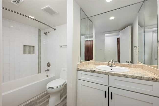 Building Photo - 6107 Bullard Dr