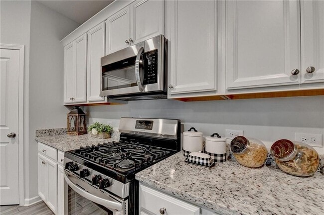 Building Photo - 111 Horned Owl Ave