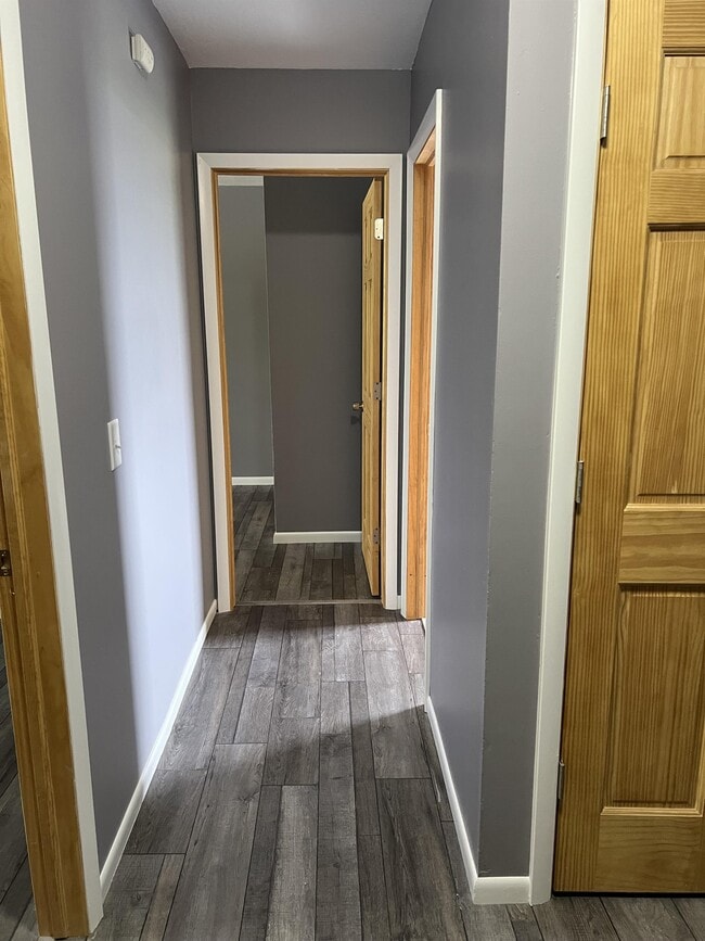 Building Photo - 2003 E Florida Ave