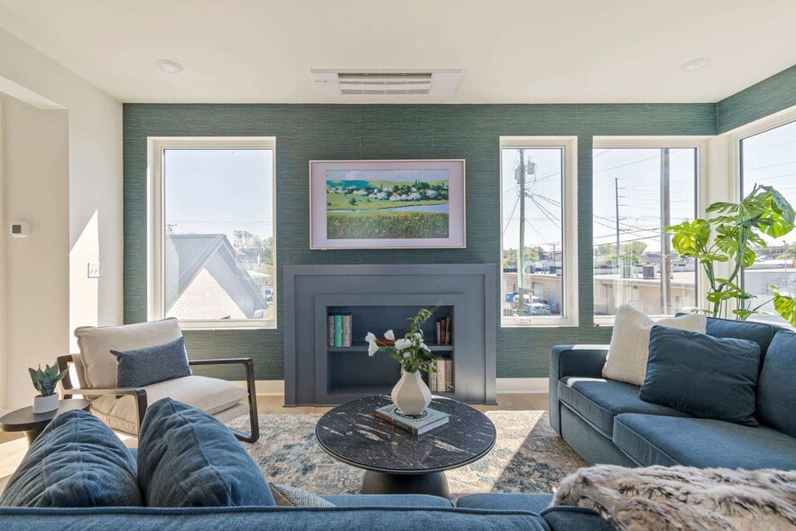 Building Photo - 1117 3rd Ave S