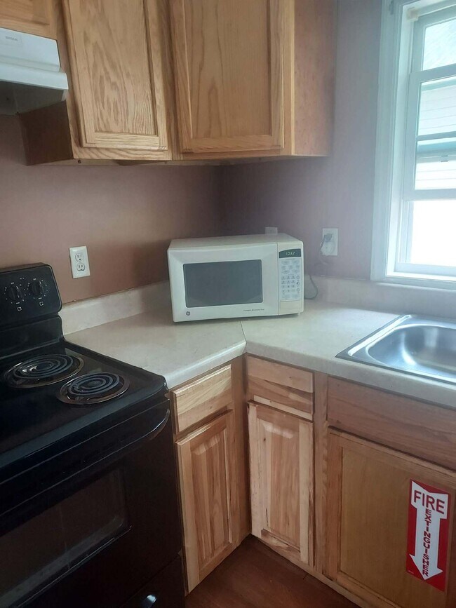 Building Photo - 101 Virginia St