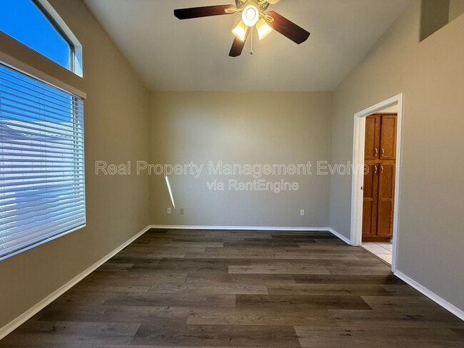 Building Photo - 2006 N 106th Ave