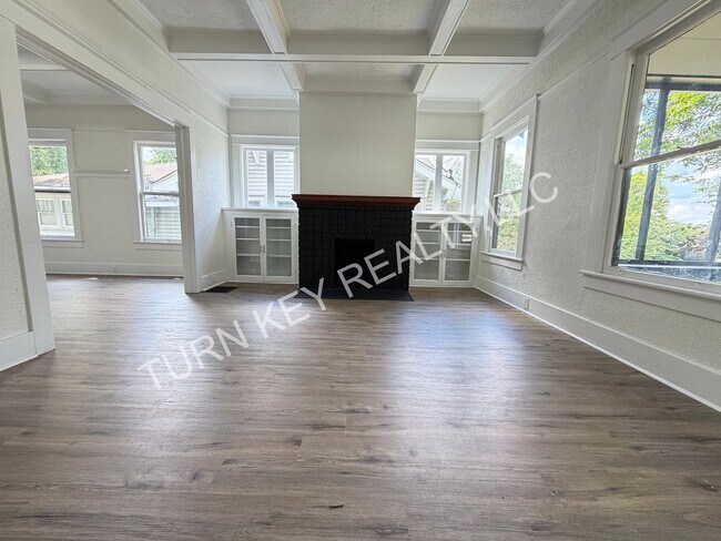 Building Photo - Home for rent in Birmingham