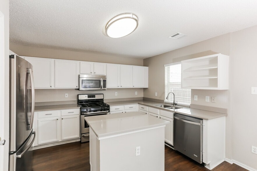 Building Photo - 249 Heritage Dr