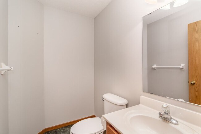 Building Photo - Beautiful Single Family home in Savage