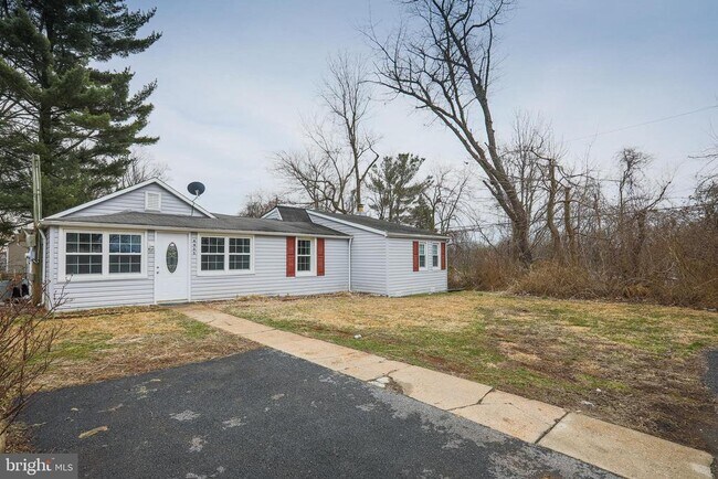 Building Photo - 4905 Ridge Ave