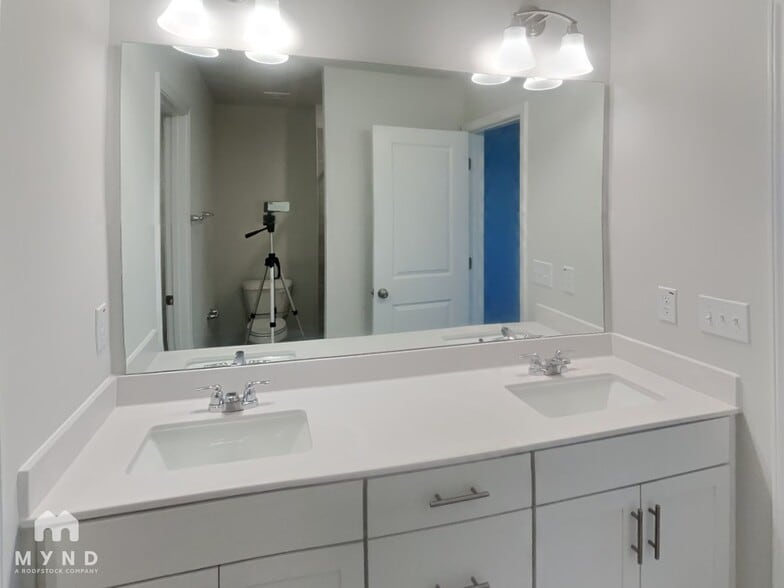 Building Photo - 3046 Castle Loch Ln