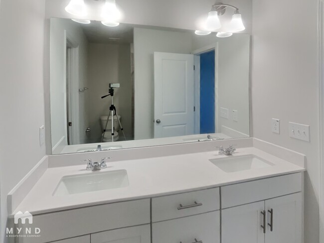 Building Photo - 3046 Castle Loch Ln