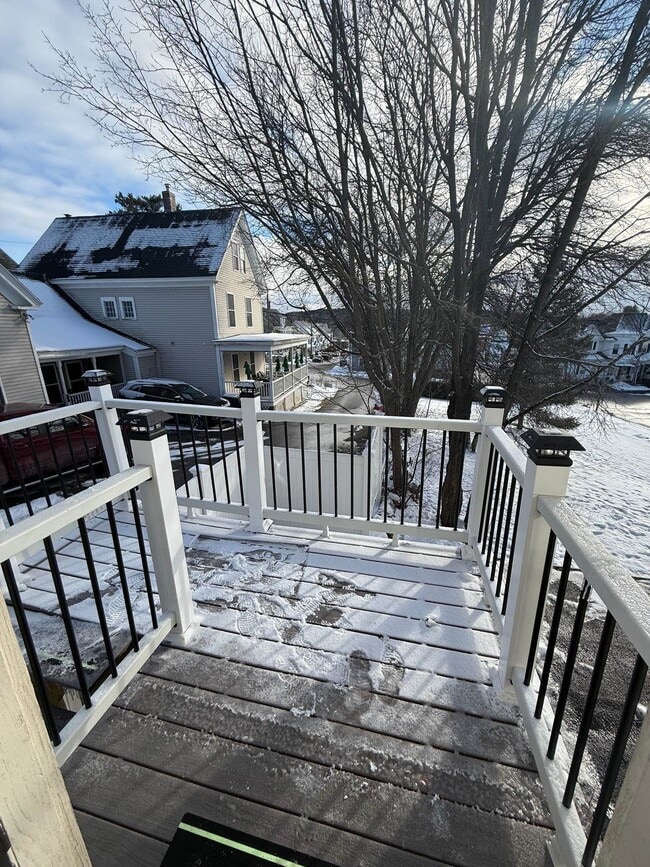 Building Photo - 3 Broadway