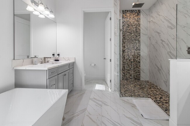 Building Photo - 7531 Mandarin Grv Wy