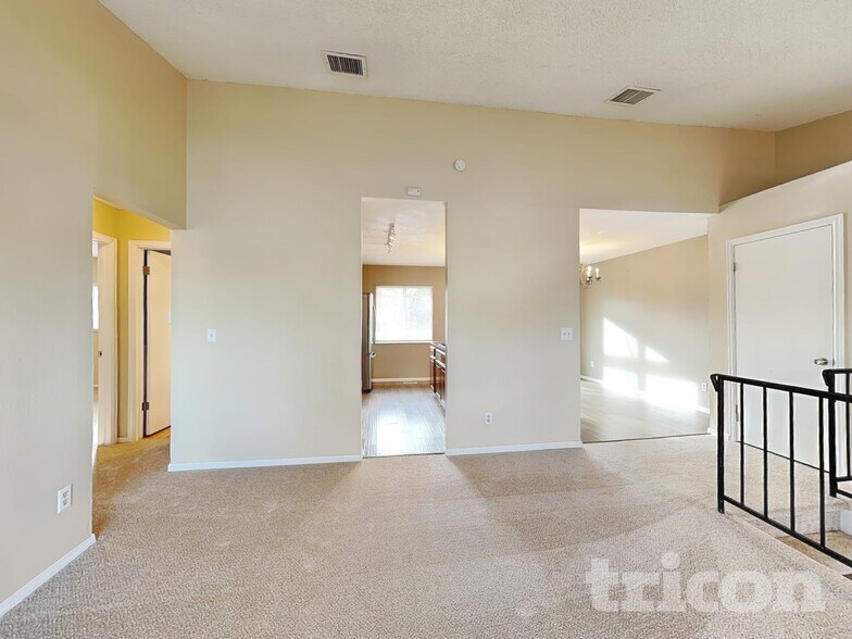 Building Photo - 5772 S Netherland St