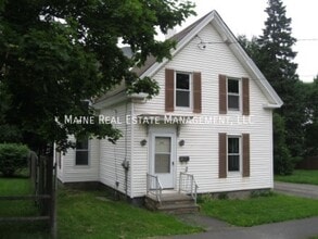 Building Photo - 391 Buck St