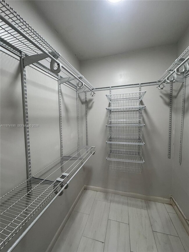 Building Photo - 11711 SW 107th Ct