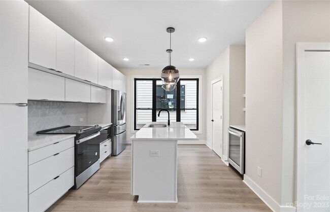 Building Photo - 4523 Radler Ct