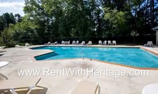Building Photo - WOW!!!.....GORGEOUS 4Bd / 3Ba / UPGRADES GALLORE/ SWIM / TENNIS COMMUNITY
