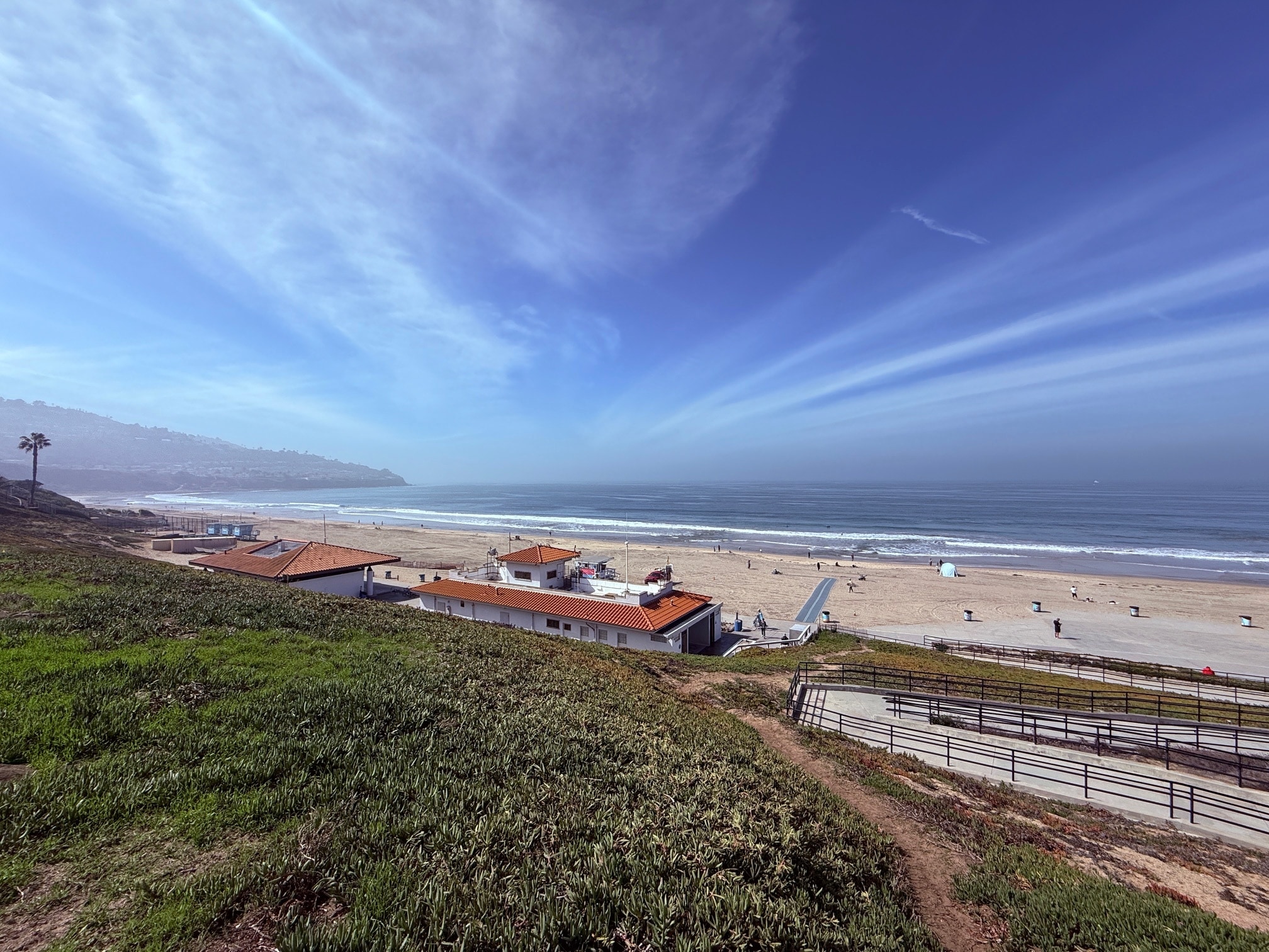 Building Photo - 323 S Francisca Ave