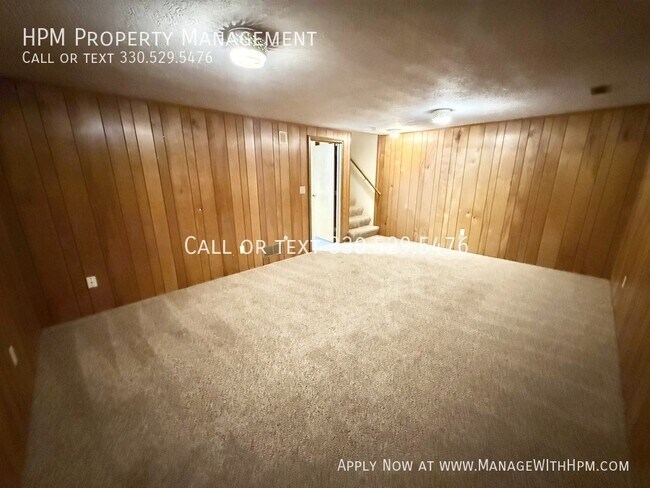 Building Photo - 2379 Ashdale St NW