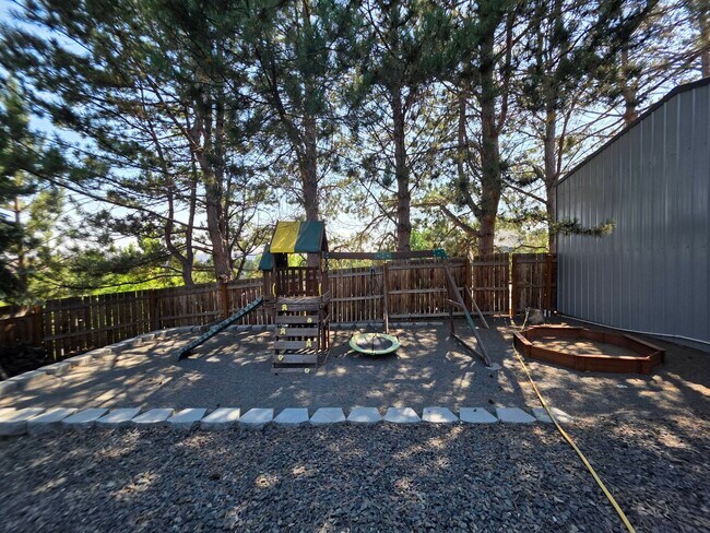 Building Photo - 265 Joshua Rd