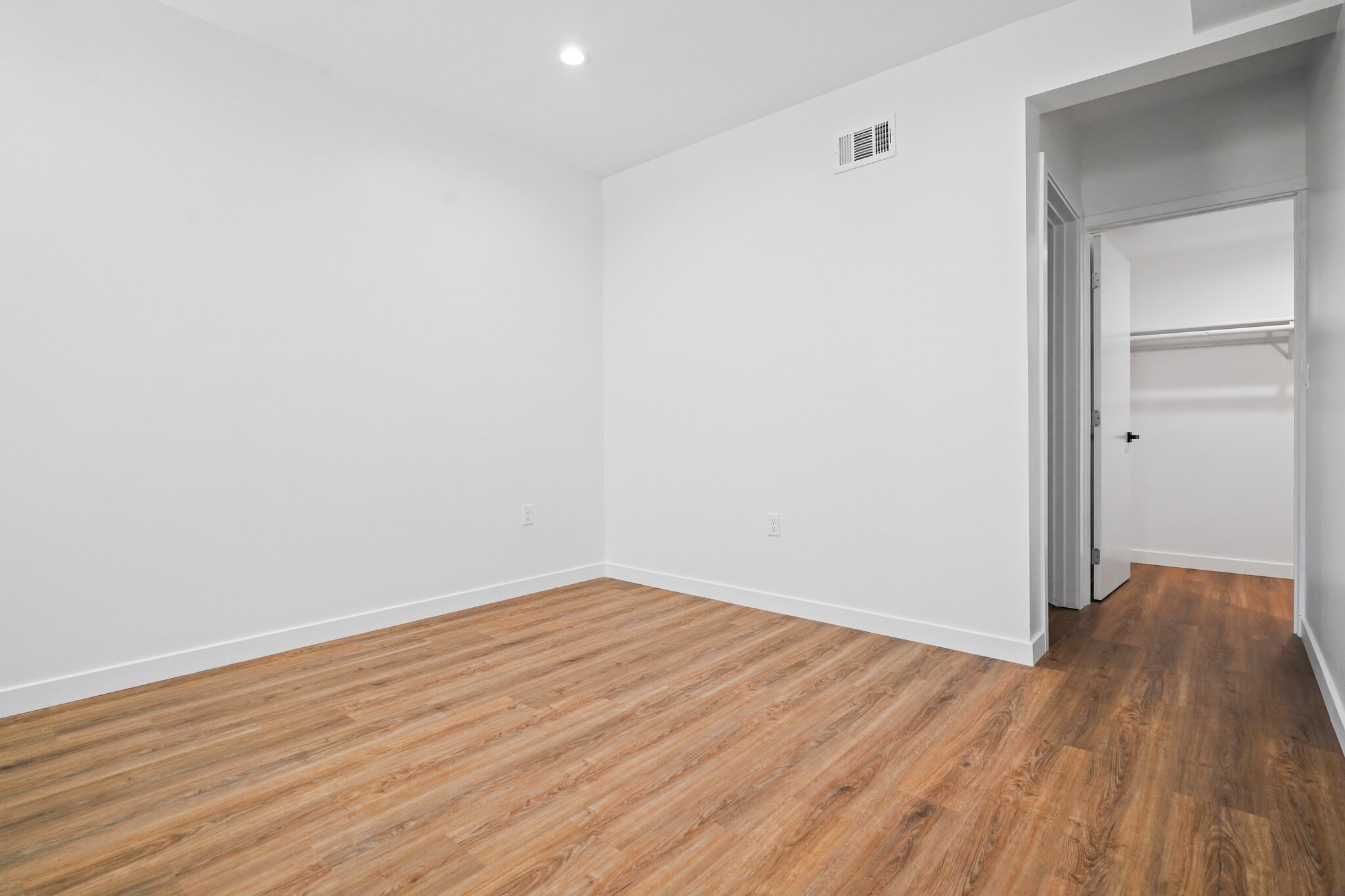 Bdrm 5 - 2318 W 2nd St