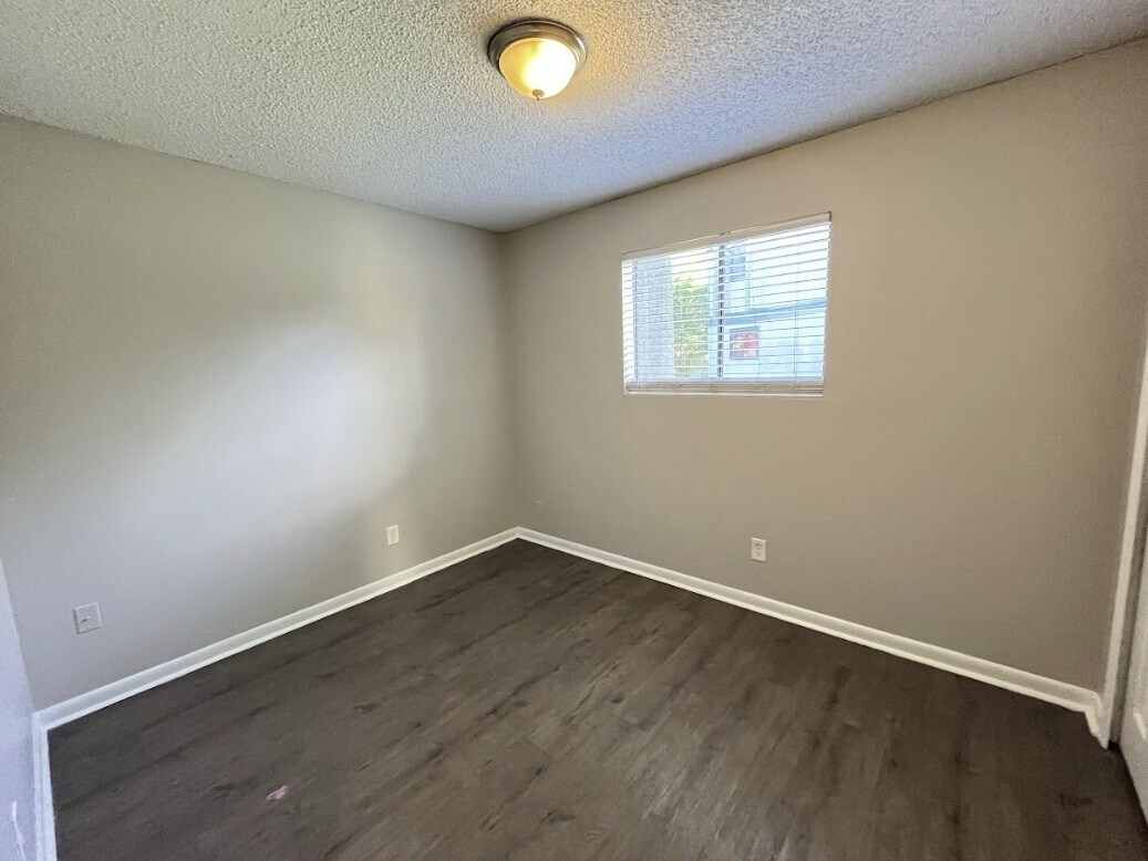 Building Photo - 5026 Westchase Ct