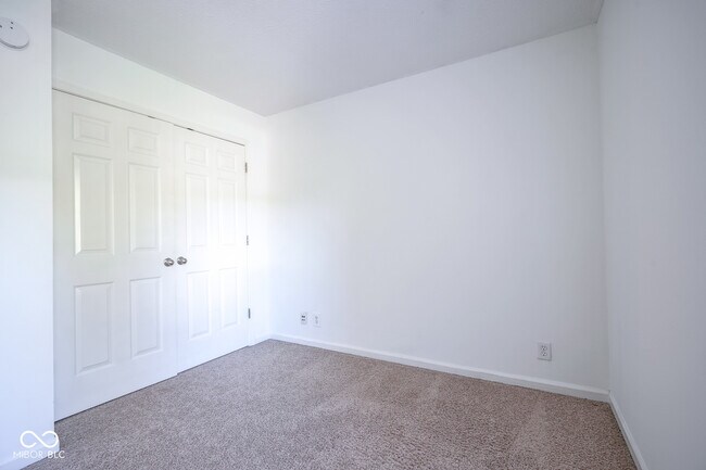 Building Photo - 5315 Rippling Brook Way