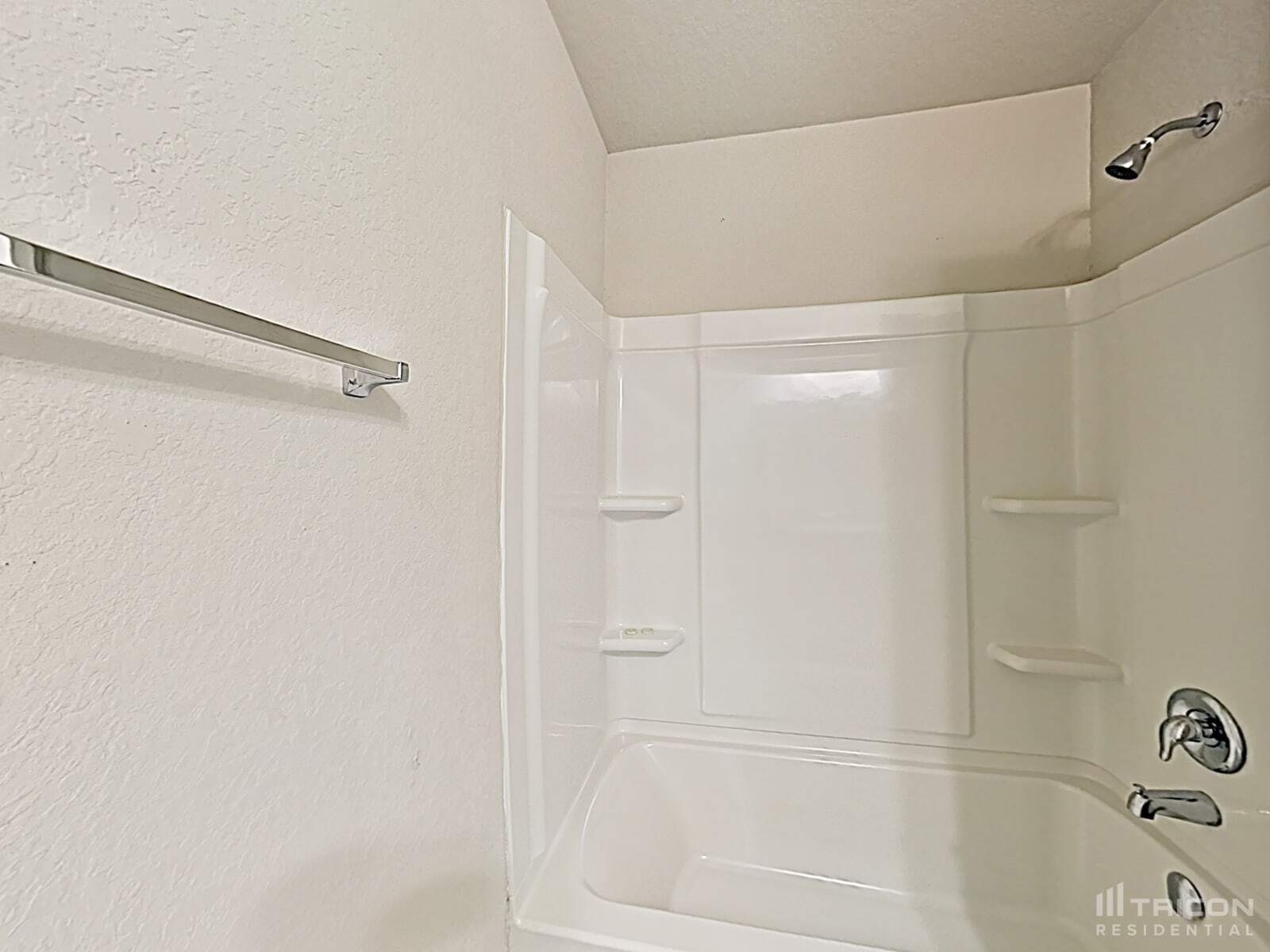 Building Photo - 1410 Putters Edge