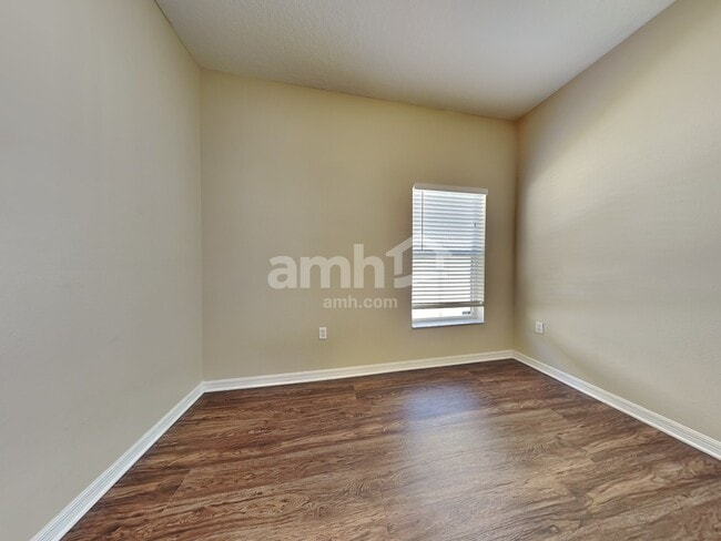 Building Photo - 12010 Fern Blossom Dr