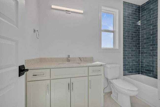 Building Photo - New Build in Old Hickory!