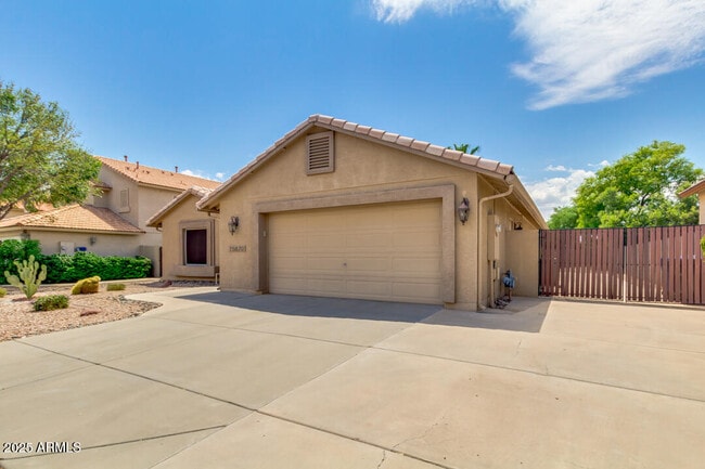 Building Photo - 15870 N 162 Ln