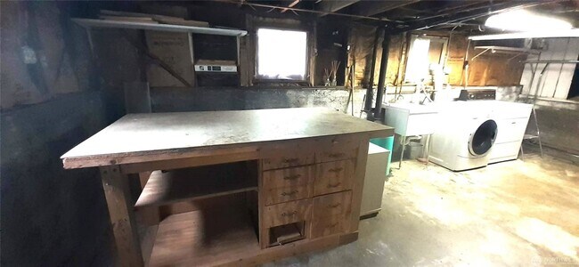 Building Photo - 4Bd/1.5Ba Seattle House