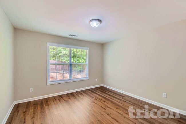 Building Photo - 1524 Montauk Point