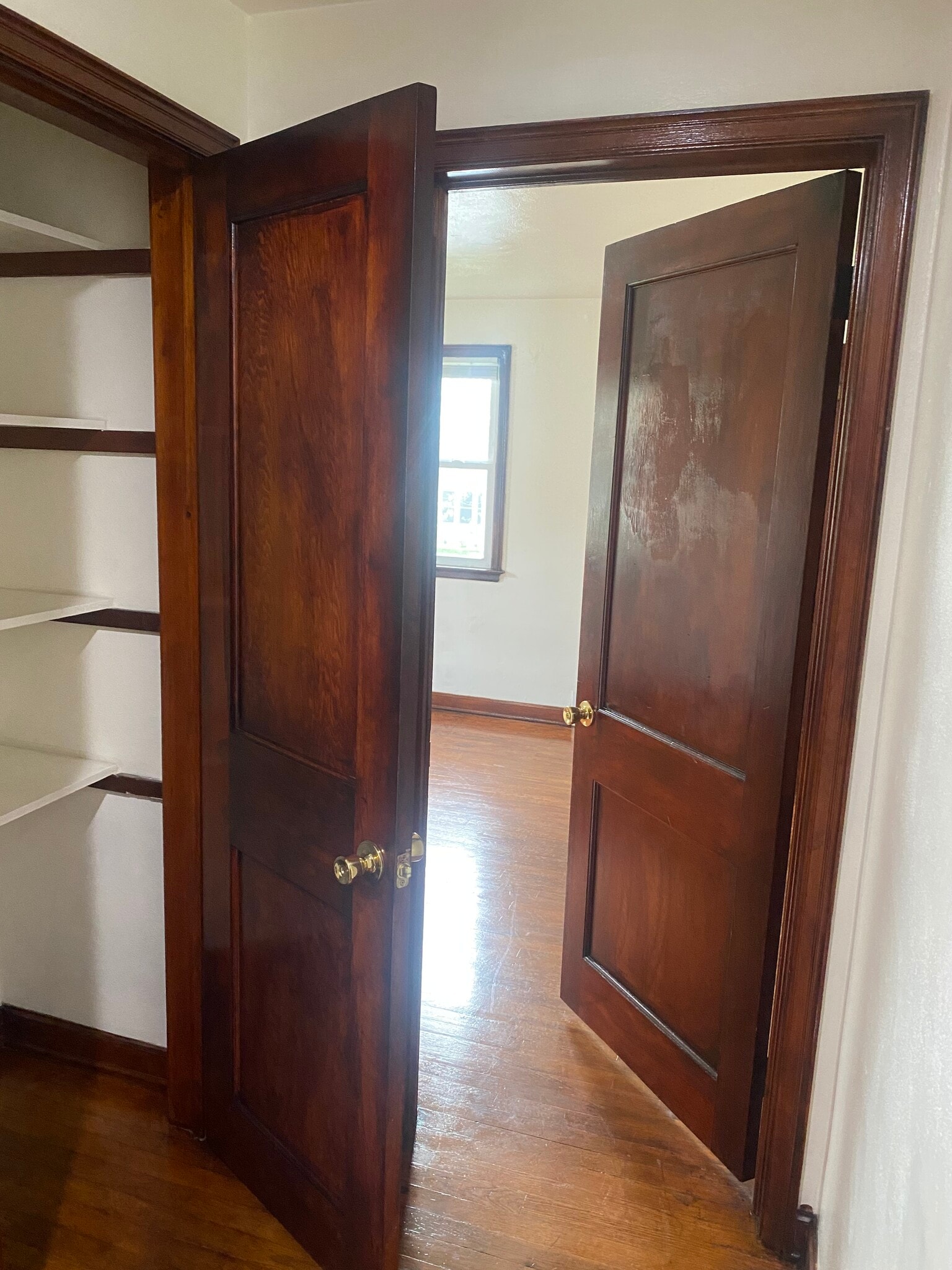 Building Photo - 430 N 4th St