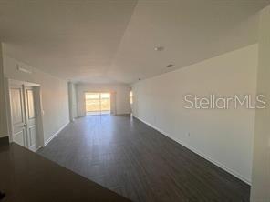 Building Photo - 2599 Runners Cir