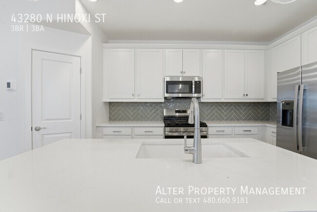 Building Photo - 43280 N Hinoki St