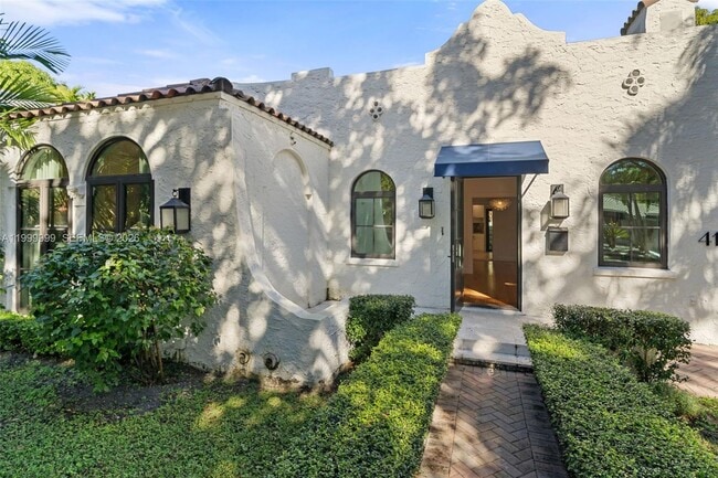 Building Photo - 415 Aledo Ave