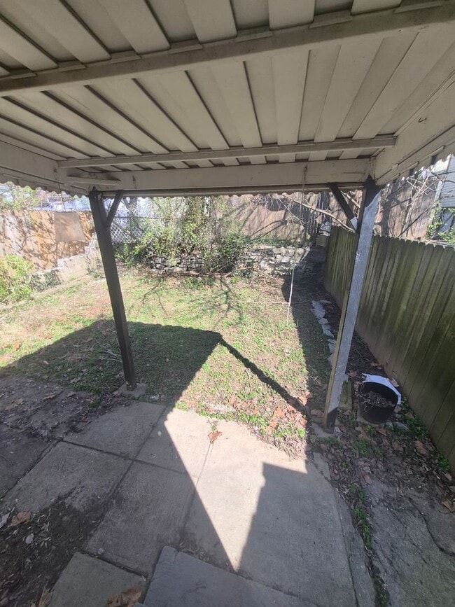 Building Photo - 1512 Kavanaugh St